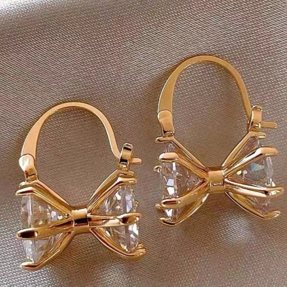 Light luxe zircon bow ear buckle female